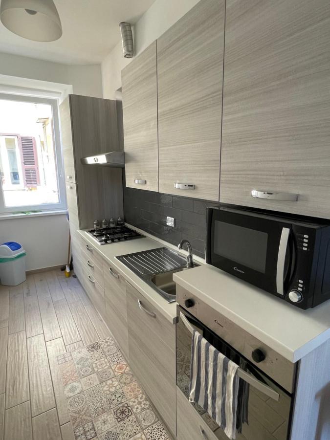 Domus Art Suites Merulana Roma Ngoại thất bức ảnh