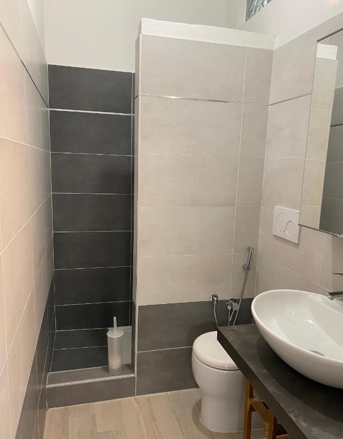 Domus Art Suites Merulana Roma Ngoại thất bức ảnh